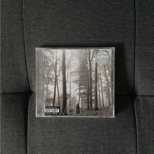 *NWT* Taylor Swift Folklore CD